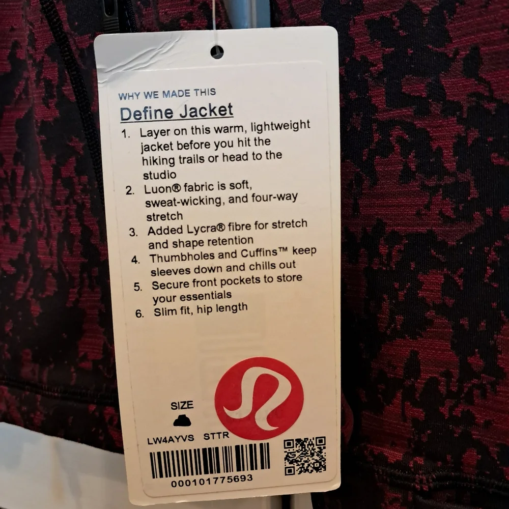 NWT Lululemon Maroon and Black Floral Define Jacket Size 4 - Picture 4 of 5